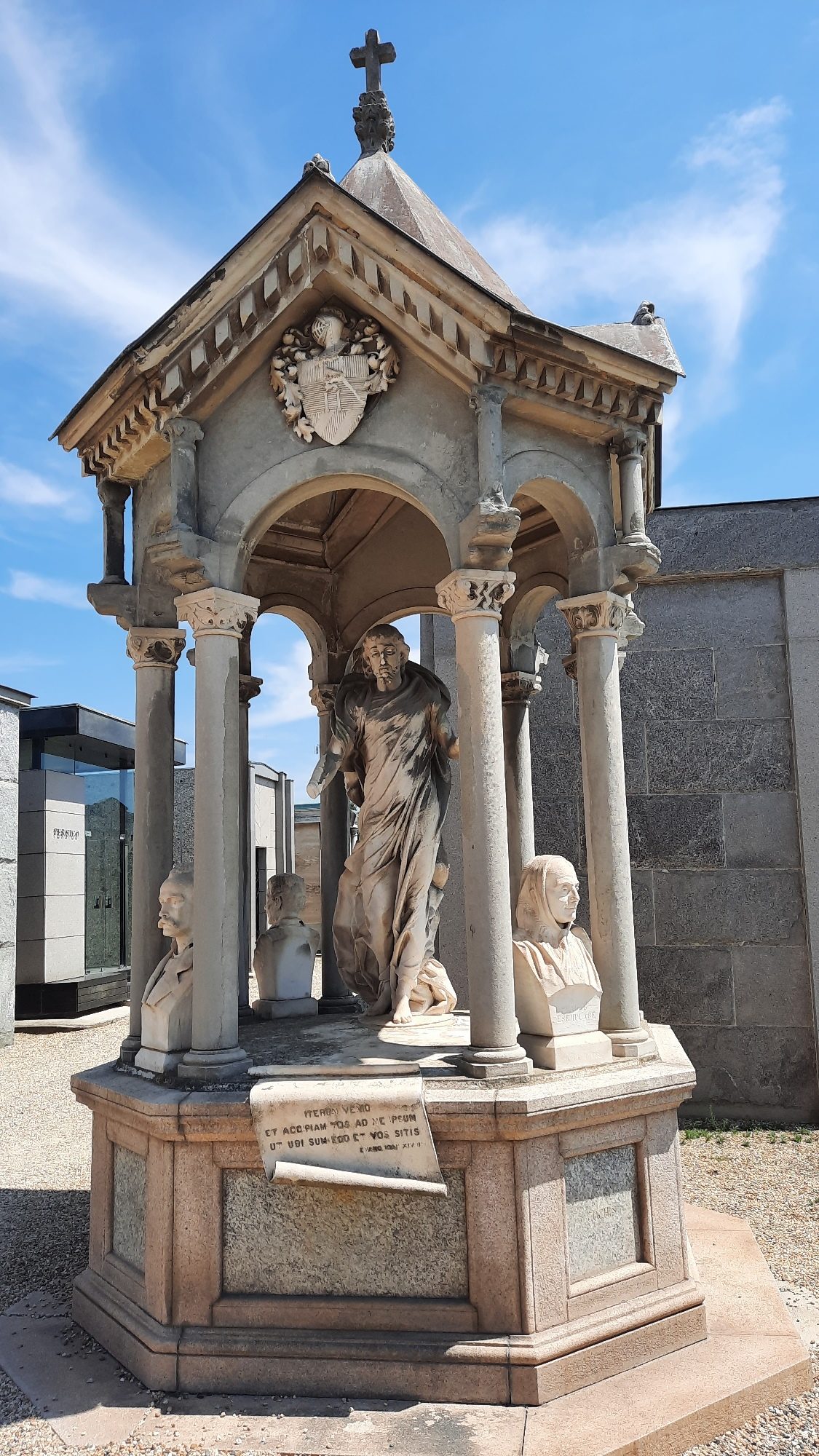 Vittorio Colomiatti's tomb, Chieri - 03.jpg